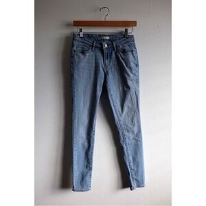 Levis 711 Skinny Jeans Womens 26 Light Wash Blue Mid Rise Denim 18881-0176‎